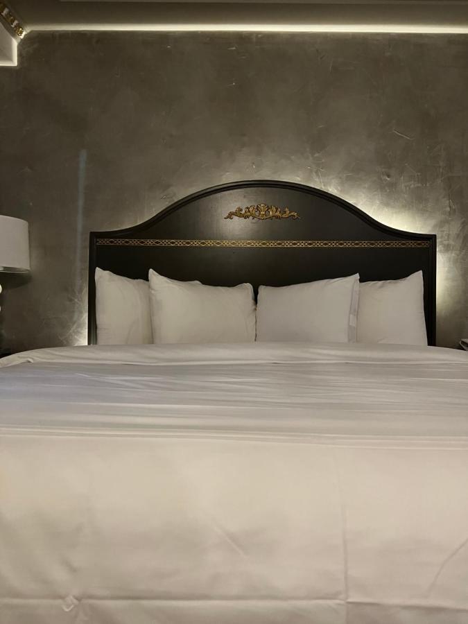 Chateau Suites Norristown Buitenkant foto