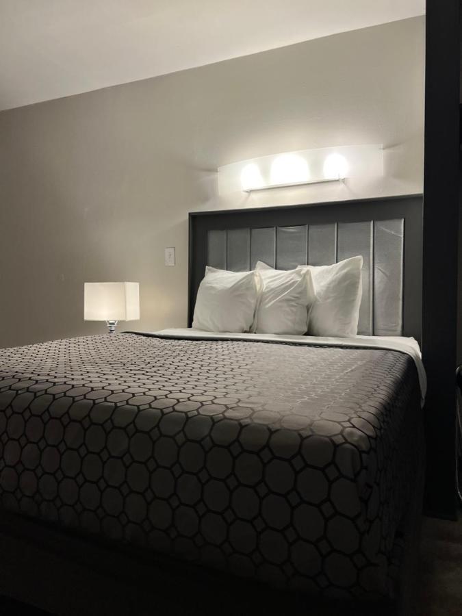 Chateau Suites Norristown Buitenkant foto