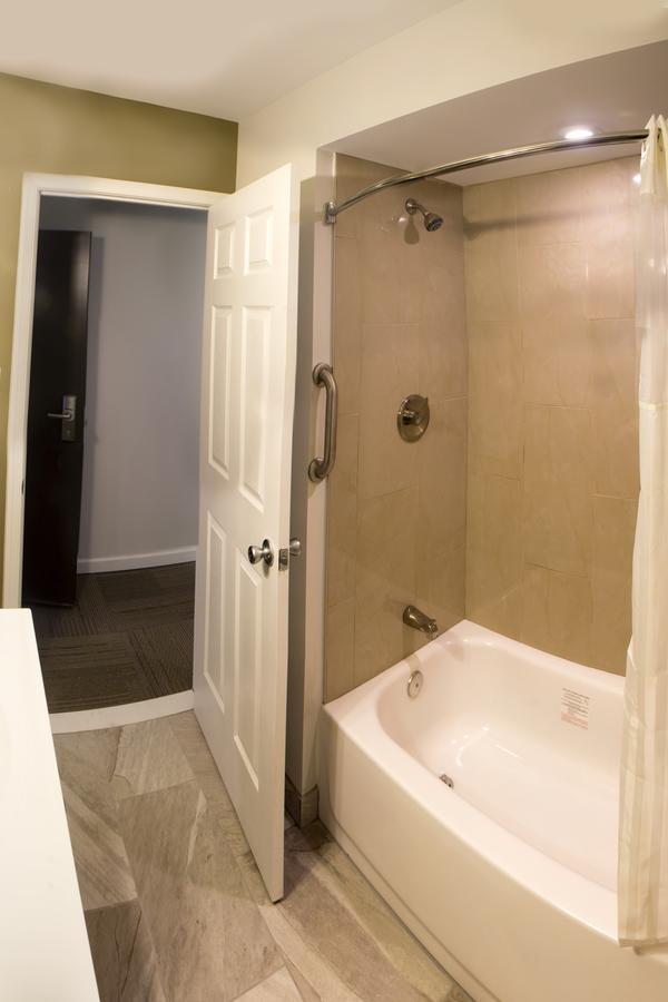 Chateau Suites Norristown Buitenkant foto